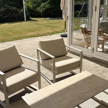 Дом отдыха A Sanctuary By The Water Vejlby Fed